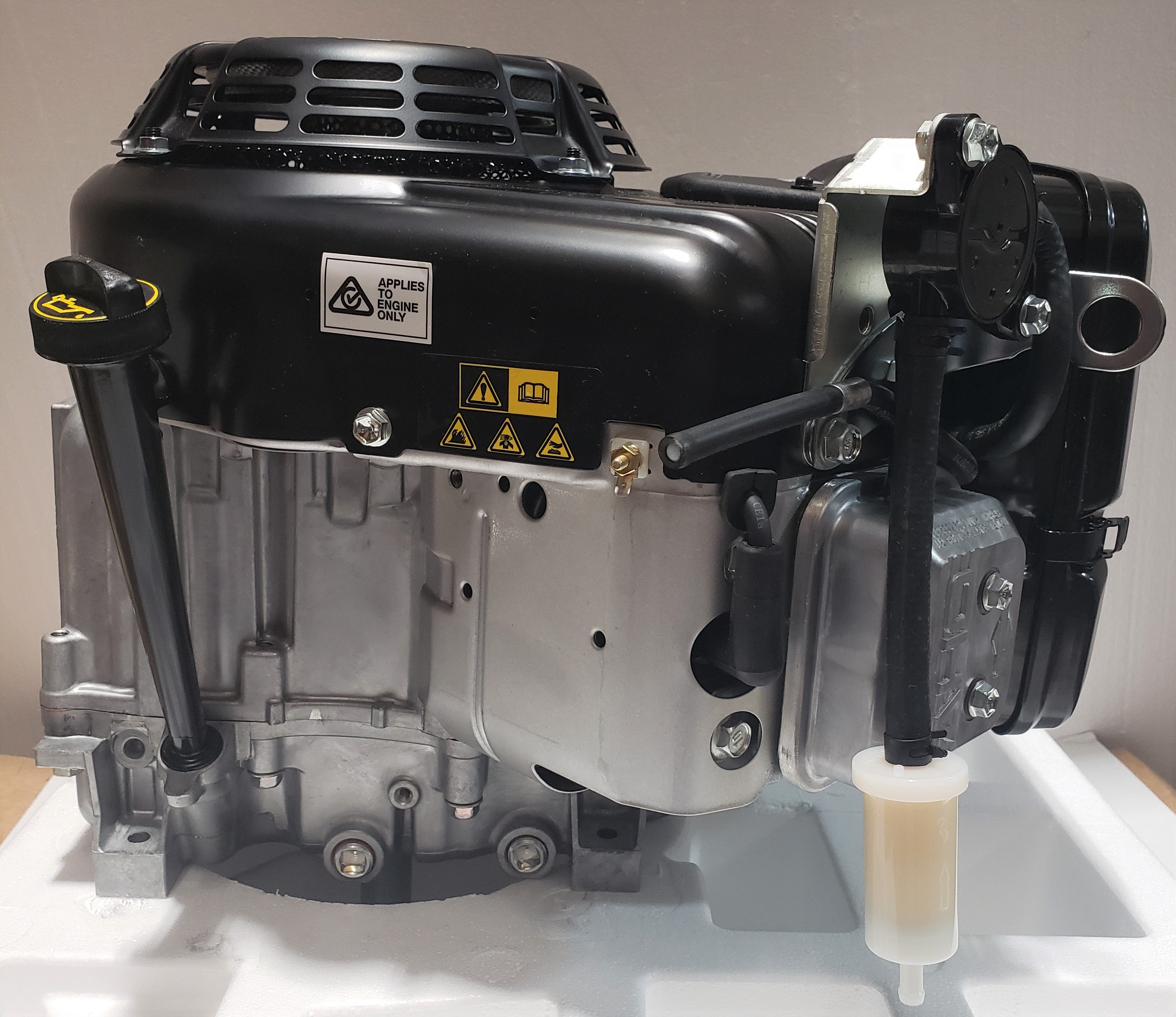 Brand New Engines | Briggs & Stratton 16 HP Vanguard Engine 1